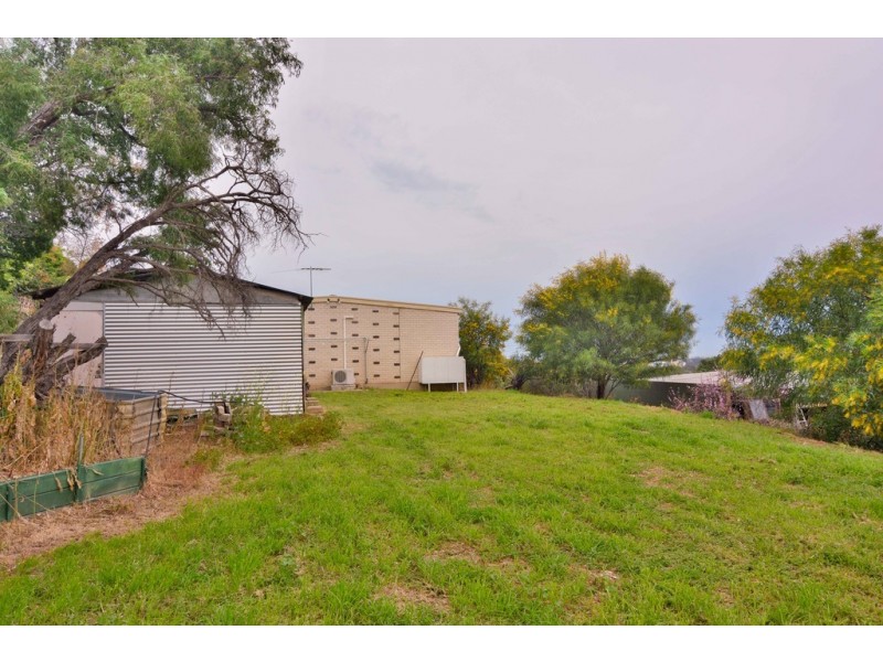 11 Hyland Ave, Darlington SA 5047