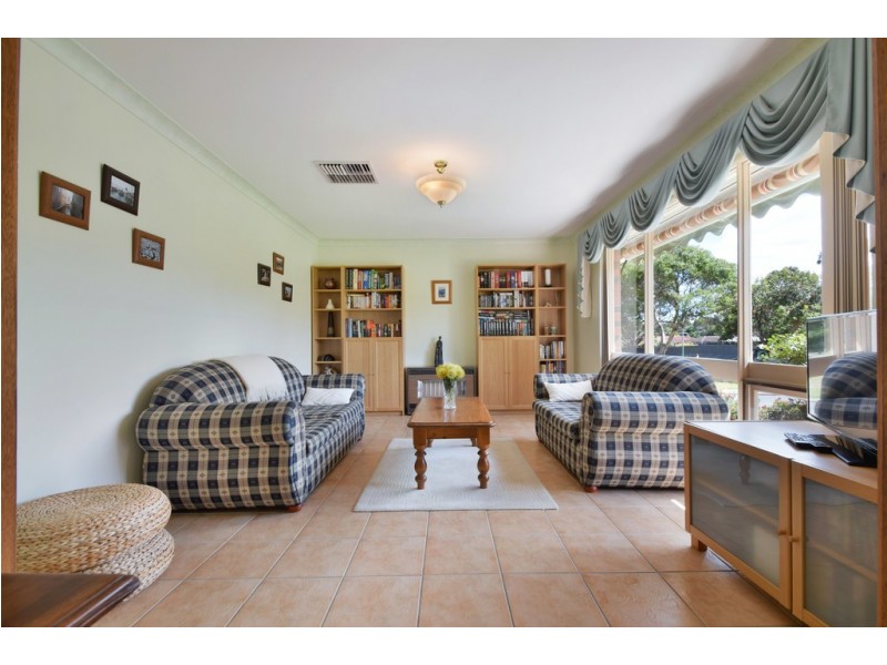 6 Heather Road, Happy Valley SA 5159