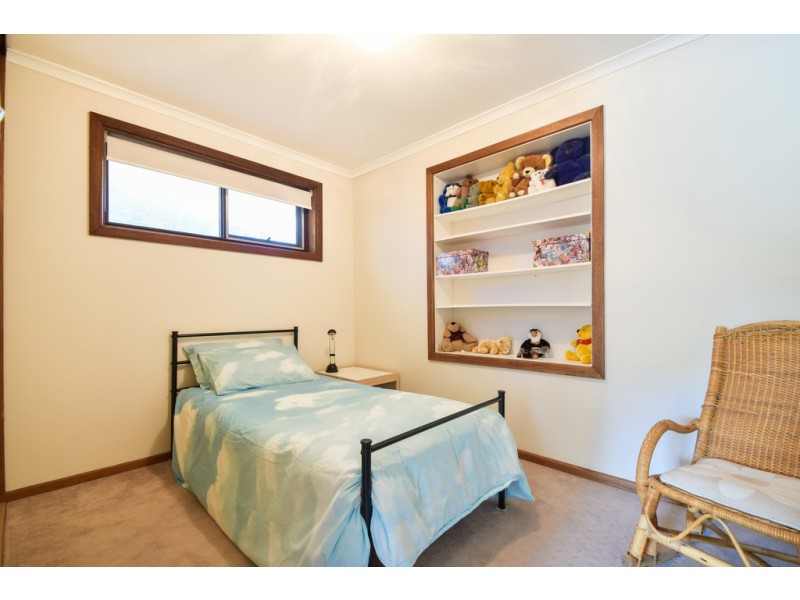 6 Heather Road, Happy Valley SA 5159