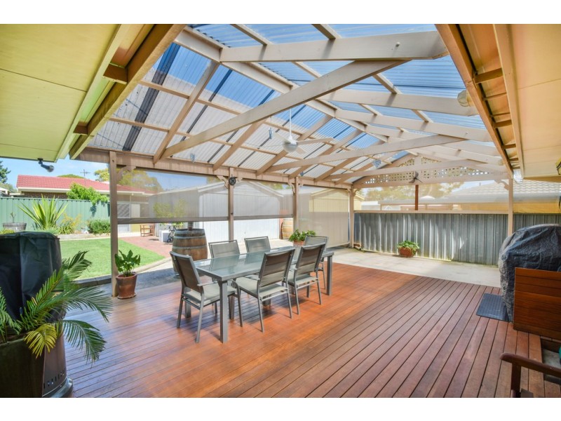 6 Heather Road, Happy Valley SA 5159