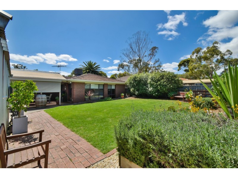 6 Heather Road, Happy Valley SA 5159