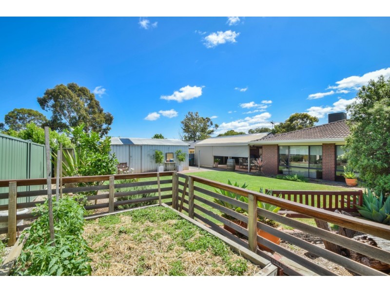 6 Heather Road, Happy Valley SA 5159