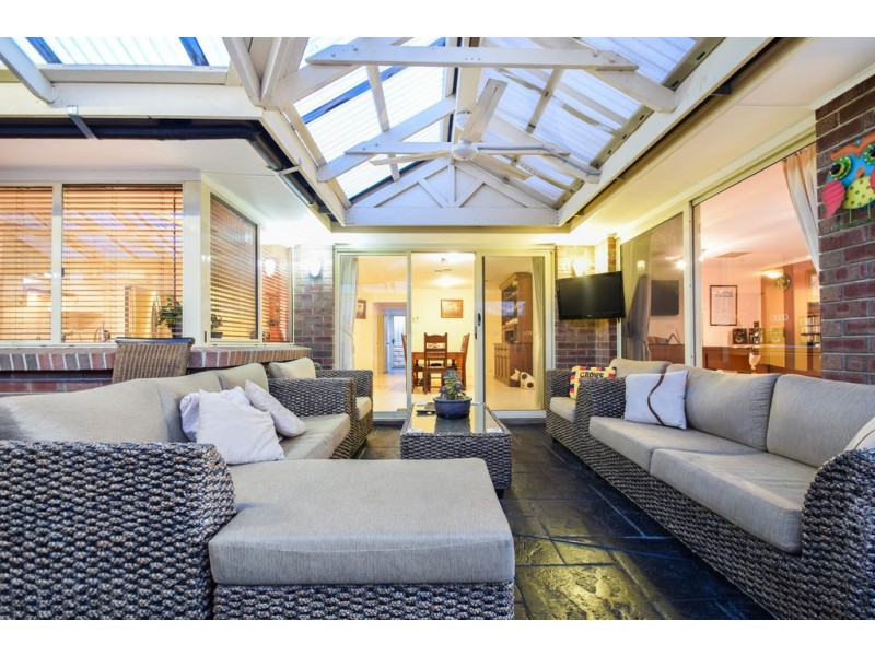 22 Torquay Drive, Seaford Rise SA 5169