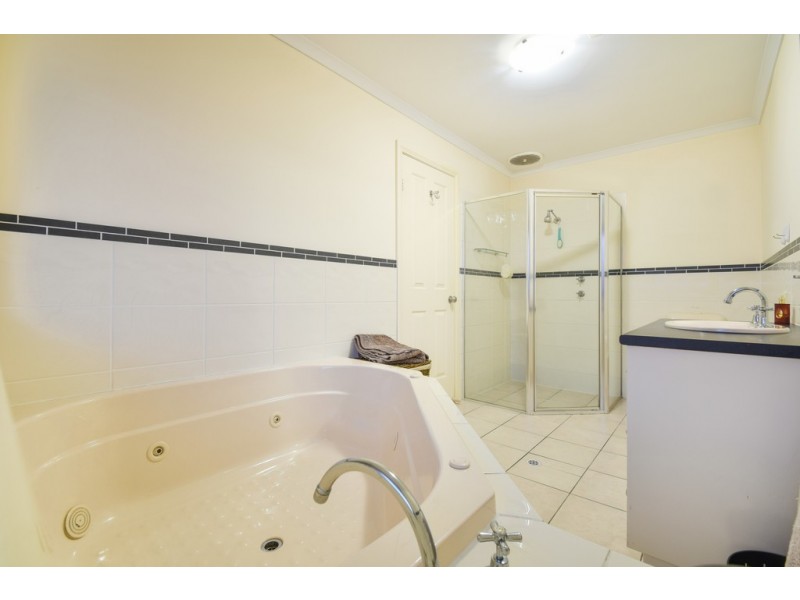 22 Torquay Drive, Seaford Rise SA 5169