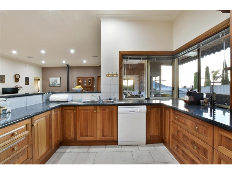 58 Grand Boulevard, Seaford Rise SA 5169