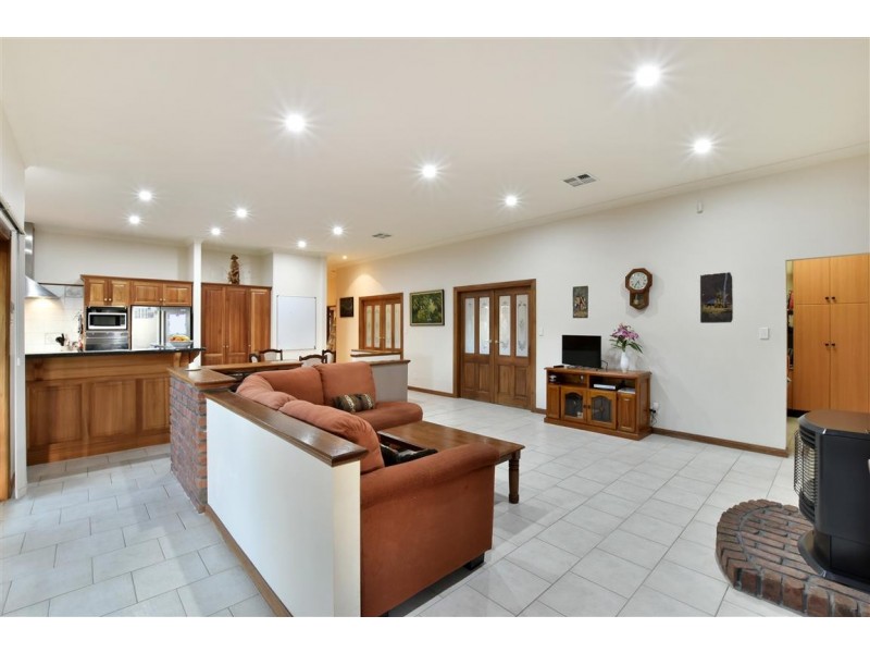 58 Grand Boulevard, Seaford Rise SA 5169