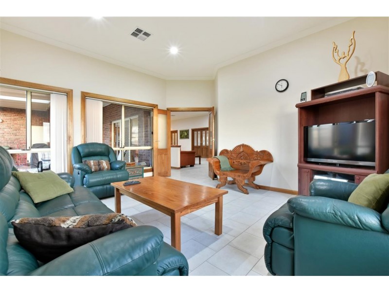 58 Grand Boulevard, Seaford Rise SA 5169