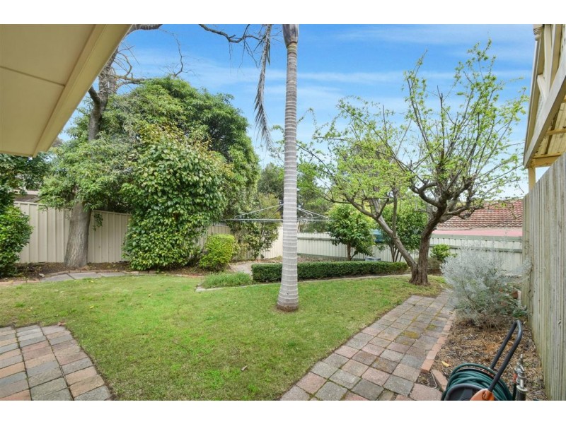 18 Tania Drive, Aberfoyle Park SA 5159