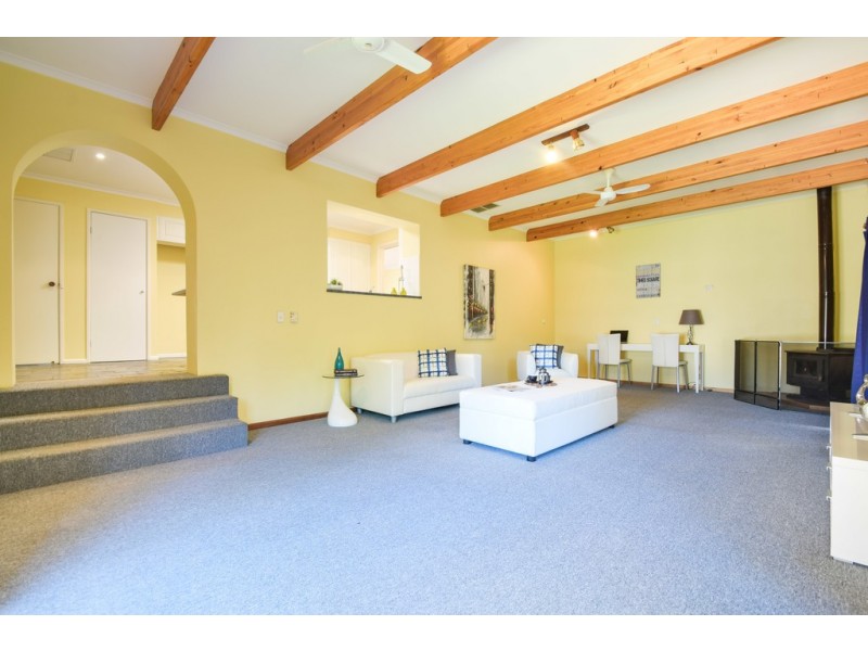 25 Booth Street, Happy Valley SA 5159