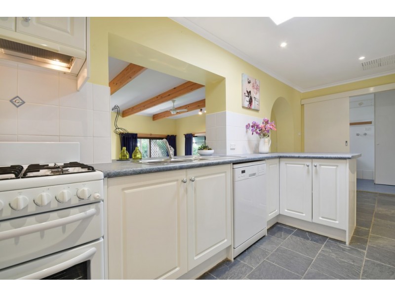 25 Booth Street, Happy Valley SA 5159