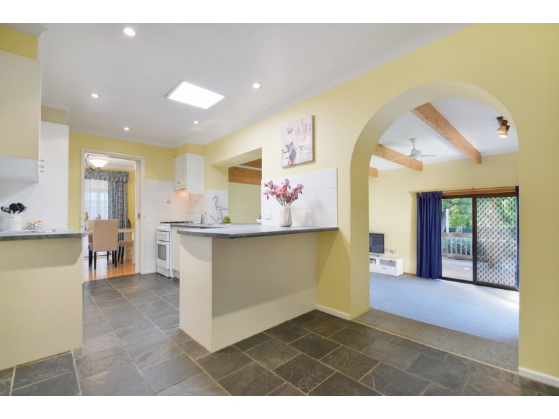 25 Booth Street, Happy Valley SA 5159