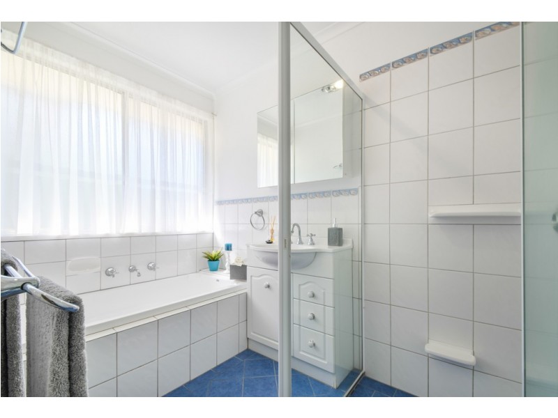 25 Booth Street, Happy Valley SA 5159