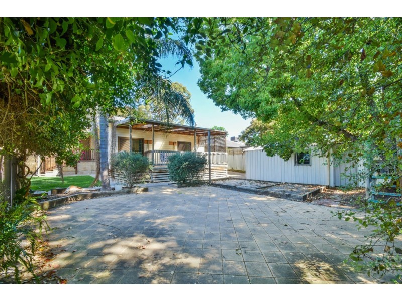 25 Booth Street, Happy Valley SA 5159