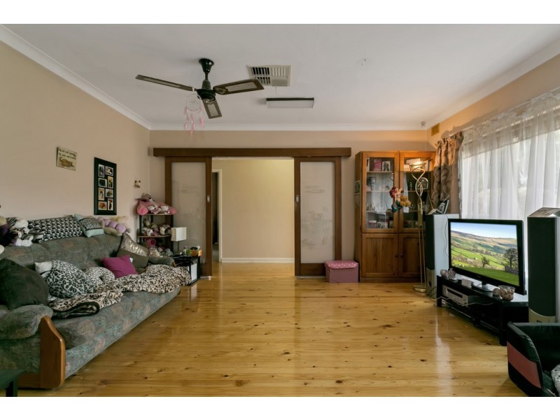 33 Graham Avenue, Hackham SA 5163