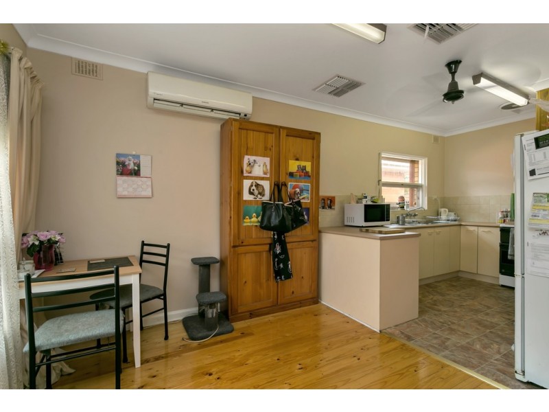 33 Graham Avenue, Hackham SA 5163