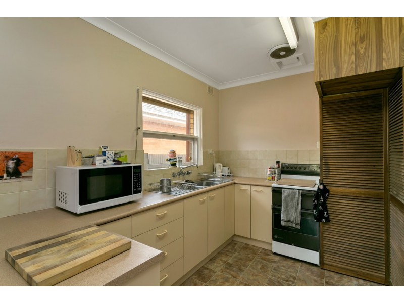 33 Graham Avenue, Hackham SA 5163