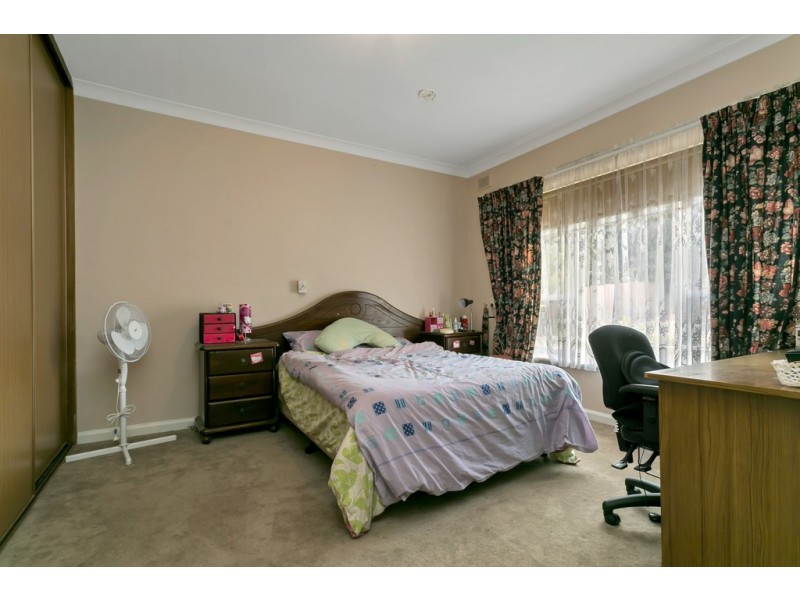 33 Graham Avenue, Hackham SA 5163