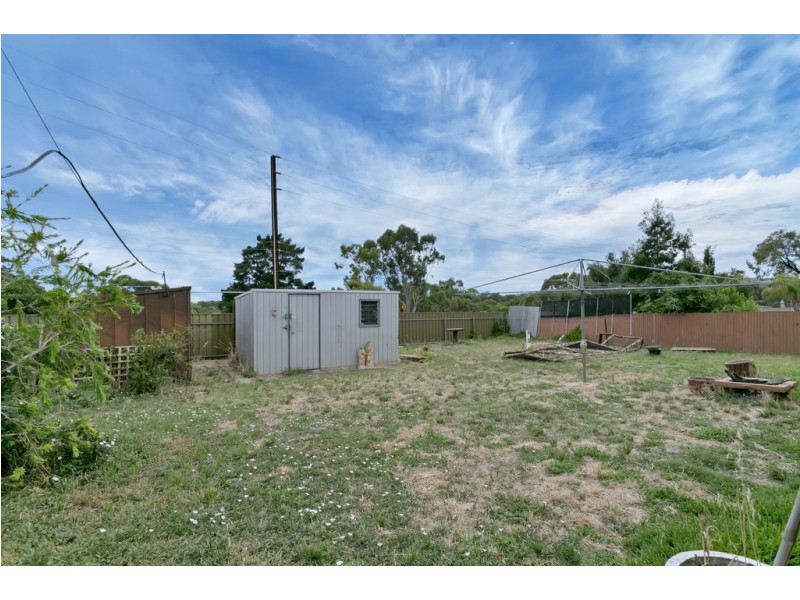 33 Graham Avenue, Hackham SA 5163