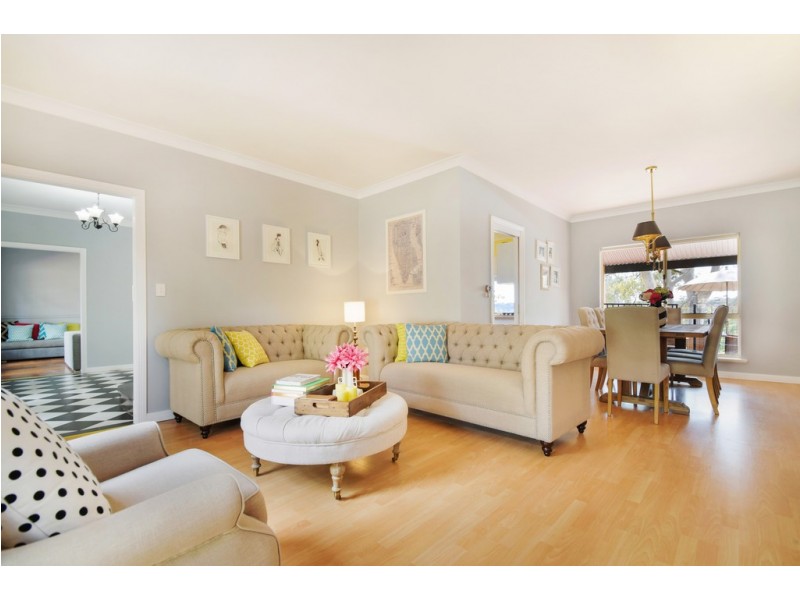 15 Shannon Crescent, Coromandel Valley SA 5051