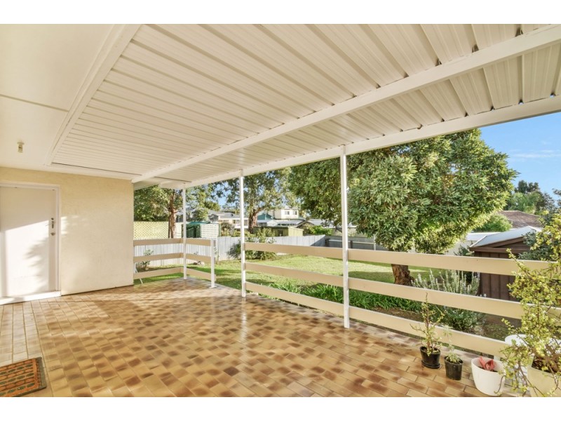 5 Padget Place, Morphett Vale SA 5162