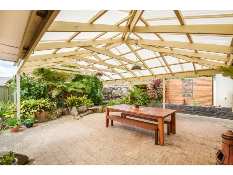 7 Delamere Avenue, Woodcroft SA 5162
