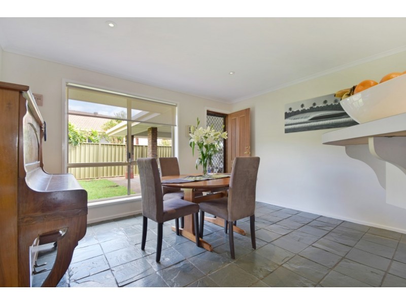 7 Delamere Avenue, Woodcroft SA 5162