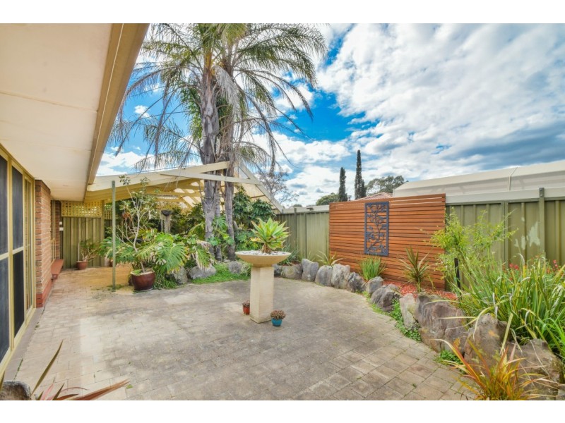 7 Delamere Avenue, Woodcroft SA 5162