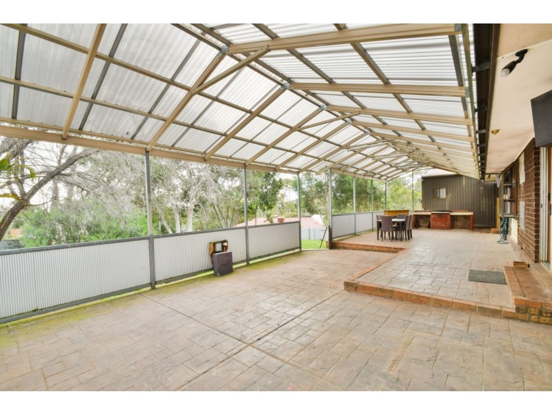 6 Stanbury Avenue, Happy Valley SA 5159