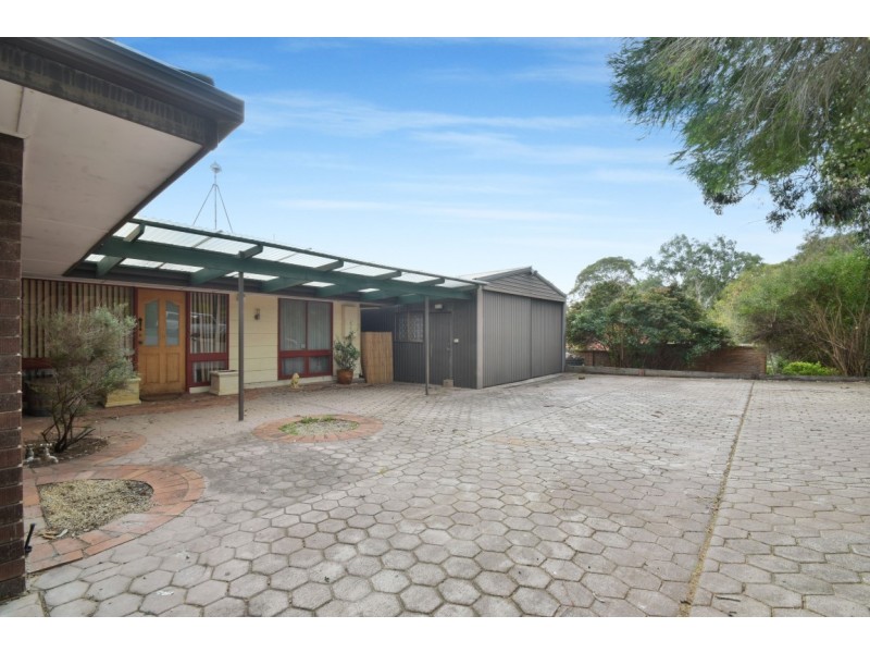 6 Stanbury Avenue, Happy Valley SA 5159