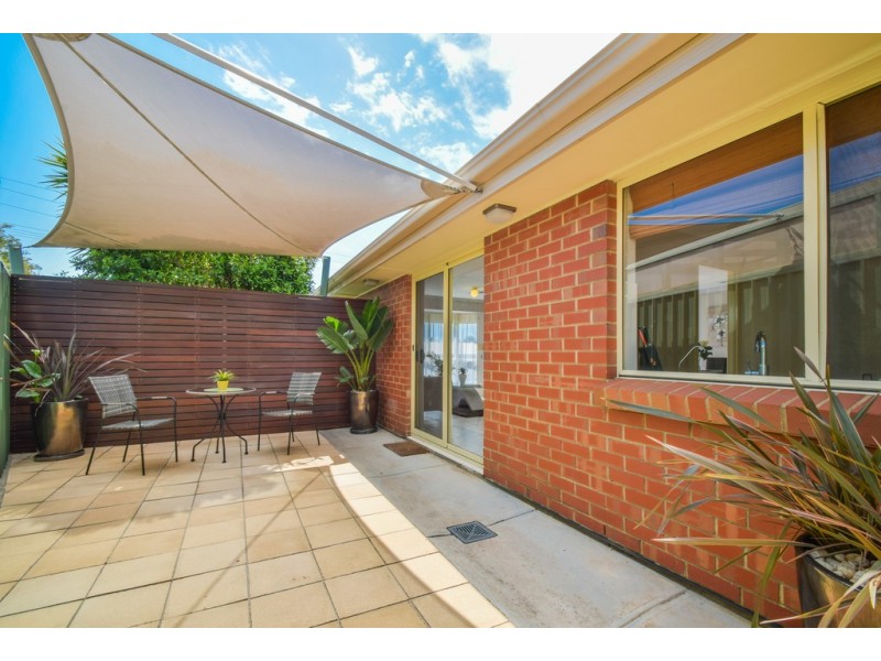 12 Kentwood Road, Morphett Vale SA 5162
