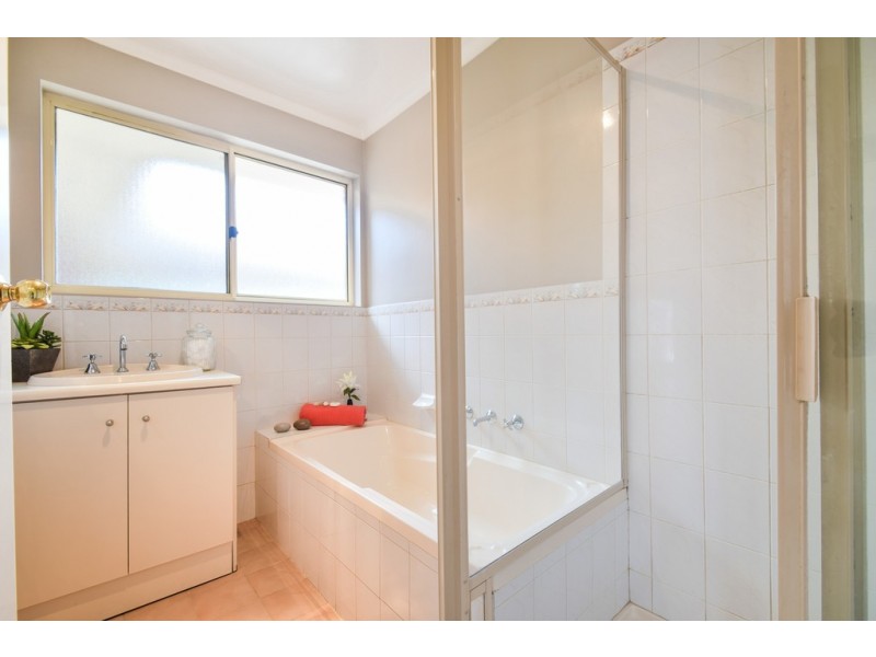 12 Kentwood Road, Morphett Vale SA 5162