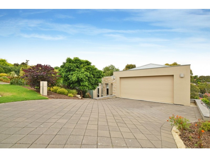 37 Coachwood Drive, Aberfoyle Park SA 5159