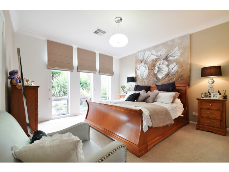 37 Coachwood Drive, Aberfoyle Park SA 5159