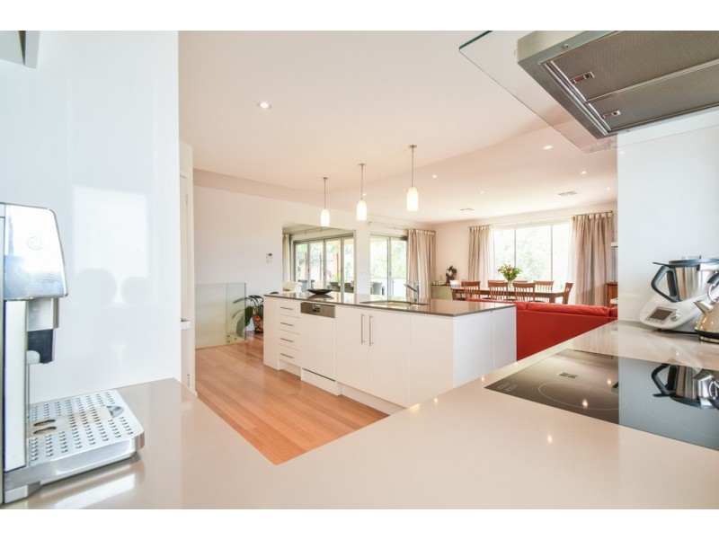 37 Coachwood Drive, Aberfoyle Park SA 5159