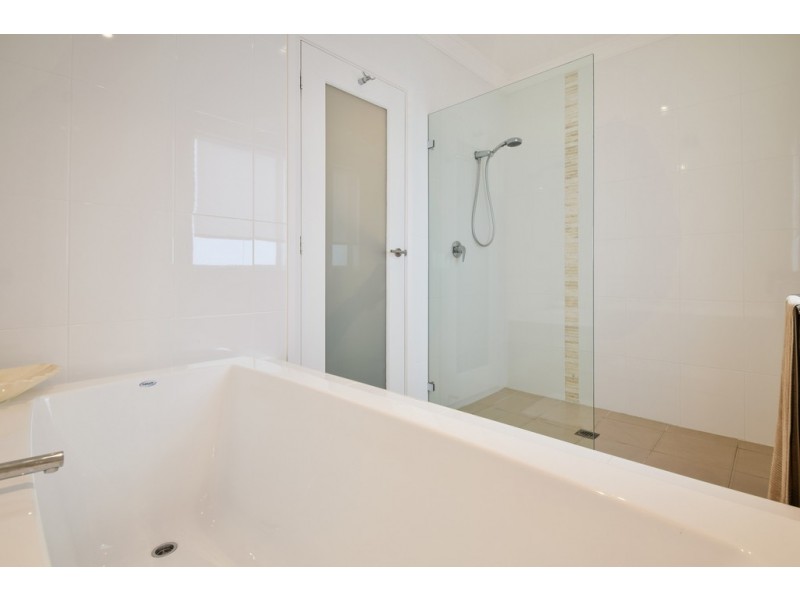 37 Coachwood Drive, Aberfoyle Park SA 5159