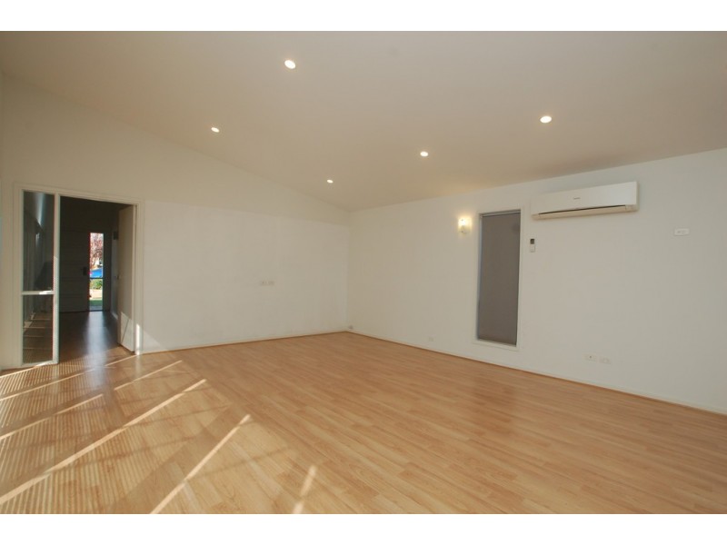 10a Karu Crescent, Mitchell Park SA 5043