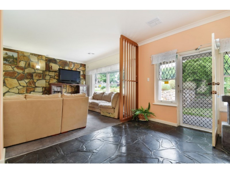 6 Monterey Pine Drive, Aberfoyle Park SA 5159