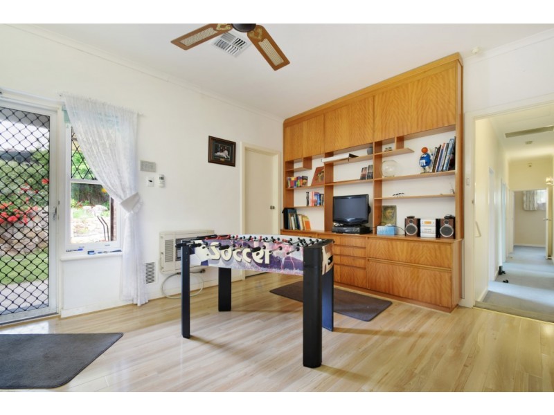 6 Monterey Pine Drive, Aberfoyle Park SA 5159