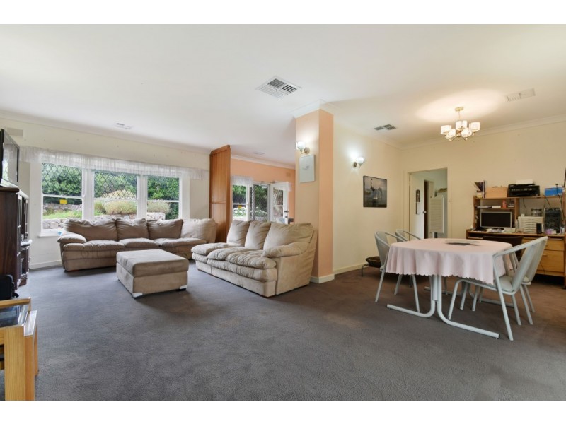 6 Monterey Pine Drive, Aberfoyle Park SA 5159