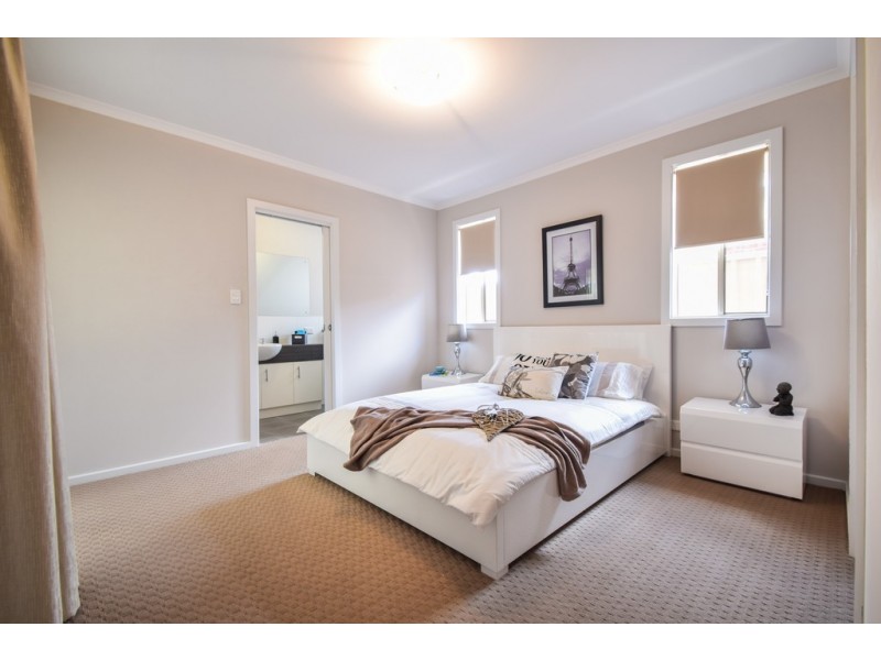 13 Keirana Avenue, Port Noarlunga SA 5167