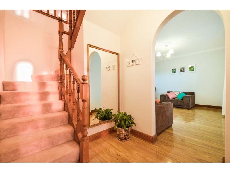 1 Shelter Court, Aberfoyle Park SA 5159
