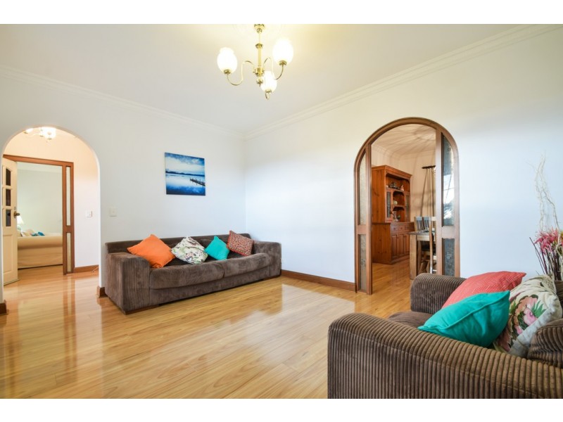 1 Shelter Court, Aberfoyle Park SA 5159