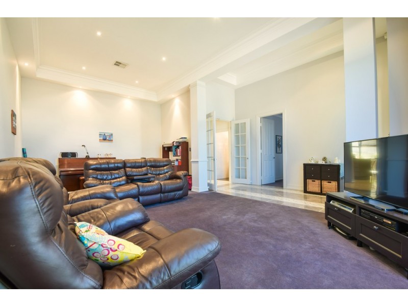 4 Warriparinga Avenue, Craigburn Farm SA 5051