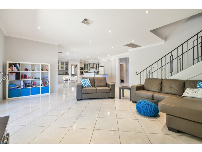 4 Warriparinga Avenue, Craigburn Farm SA 5051