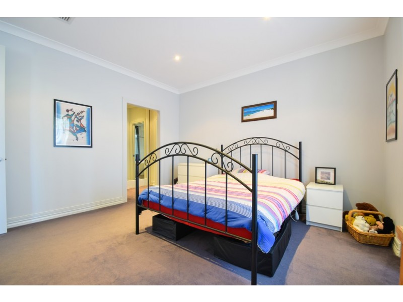 4 Warriparinga Avenue, Craigburn Farm SA 5051