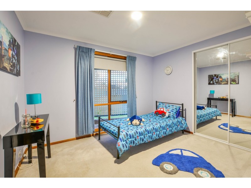 2 Bentley Court, Happy Valley SA 5159