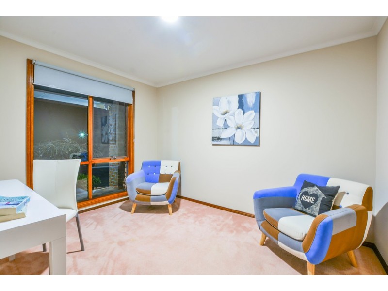2 Bentley Court, Happy Valley SA 5159