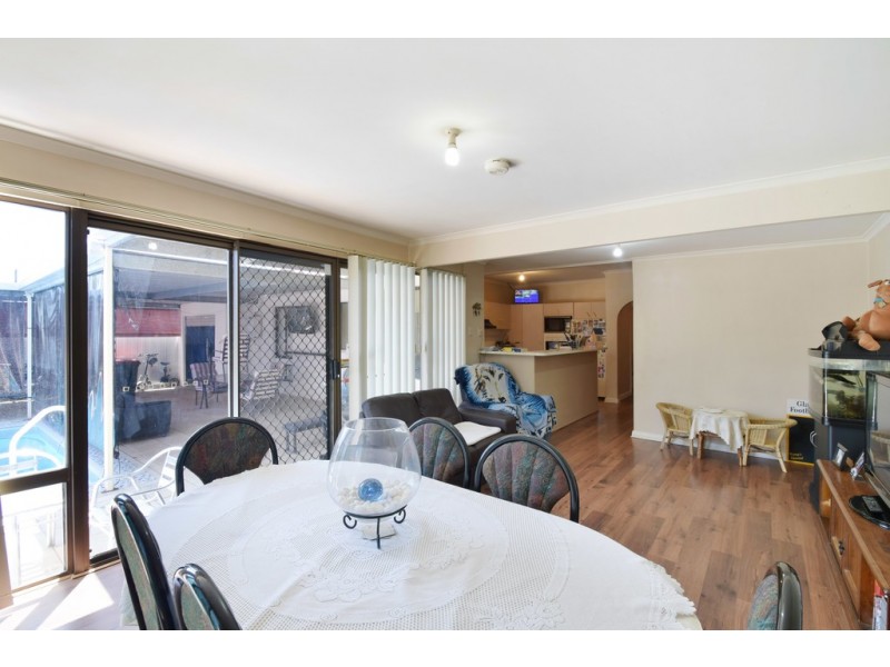 24 Finchley Street, Clovelly Park SA 5042