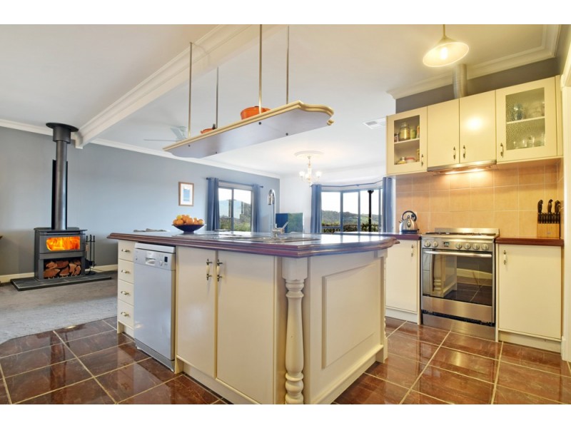 33 Haywood Court, Mount Compass SA 5210