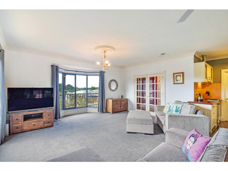 33 Haywood Court, Mount Compass SA 5210